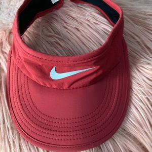 Nike women’s visor